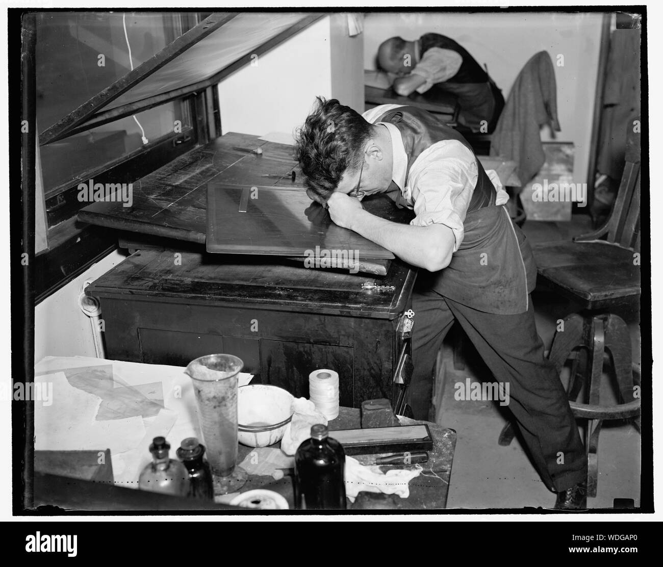 Geological Survey, Interior Dept. Washington, 13 Mar. Orazio Johnson una incisione delle lastre di rame che viene utilizzato per una mappa topografica Abstract/medio: 1 negativi : vetro 4 x 5 in. o più piccolo Foto Stock