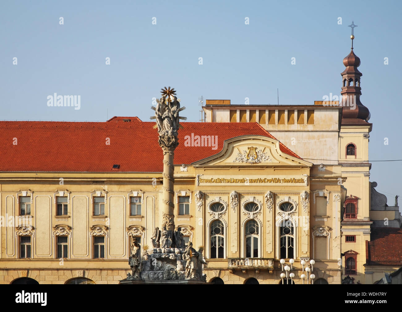 Colonna della Peste sulla Santissima Trinità piazza di Trnava. Slovacchia Foto Stock