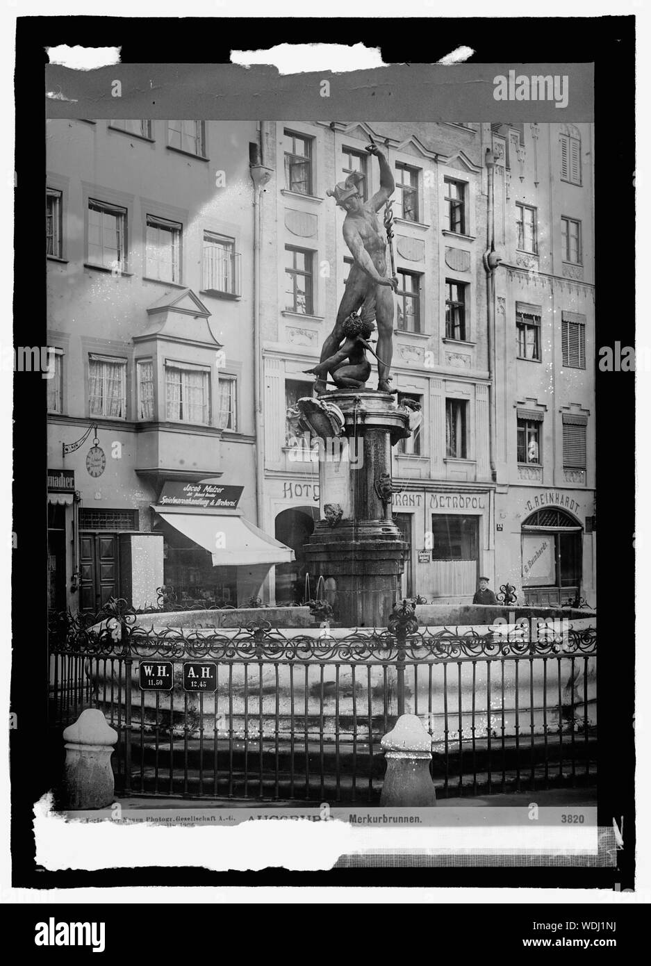 Germania, Augsburg. Statua di Mercurio Abstract/medio: 1 negativi : vetro 5 x 7 in. o più piccolo Foto Stock