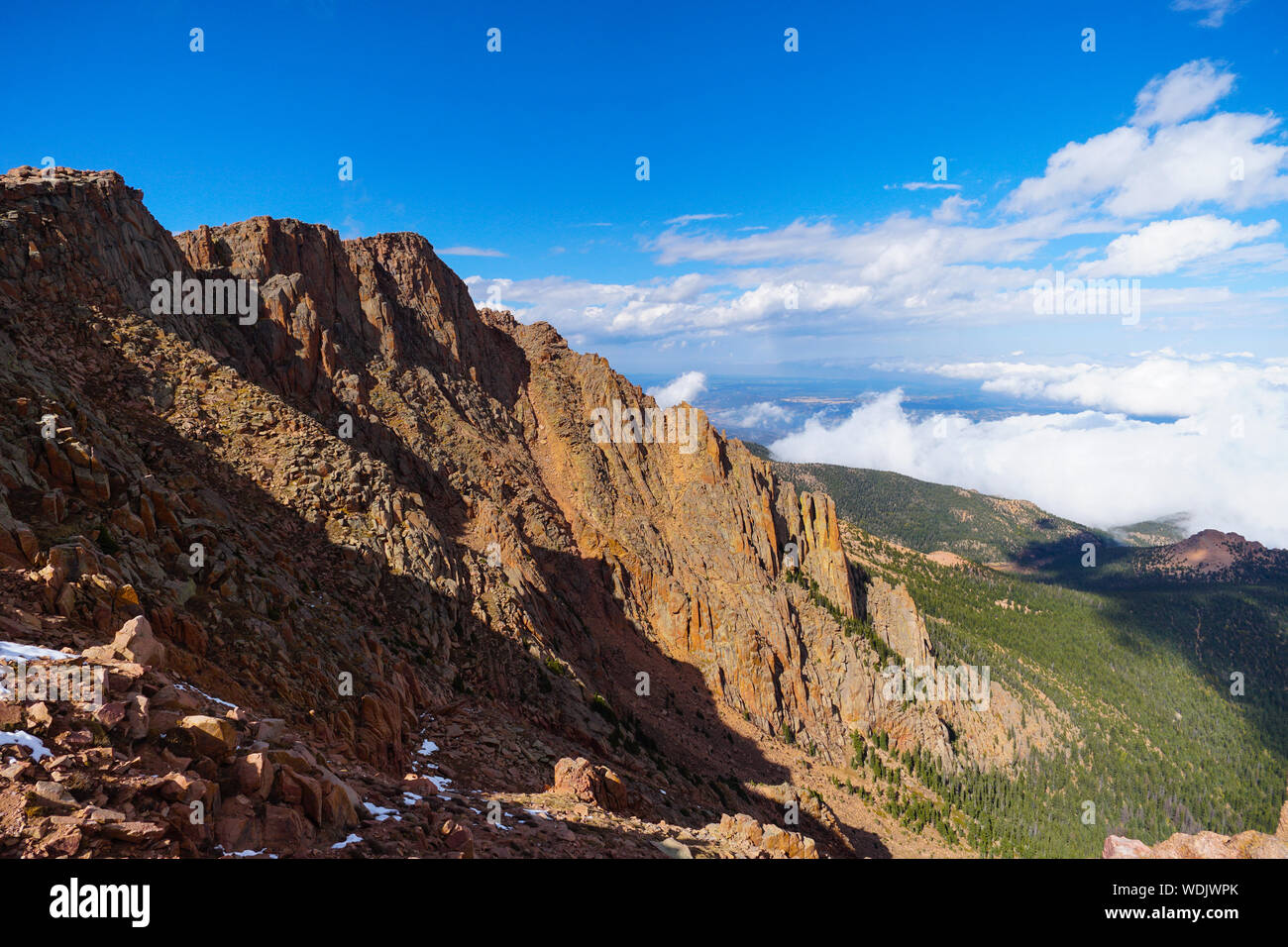 Sopra le nuvole vista da Pikes Peak Foto Stock