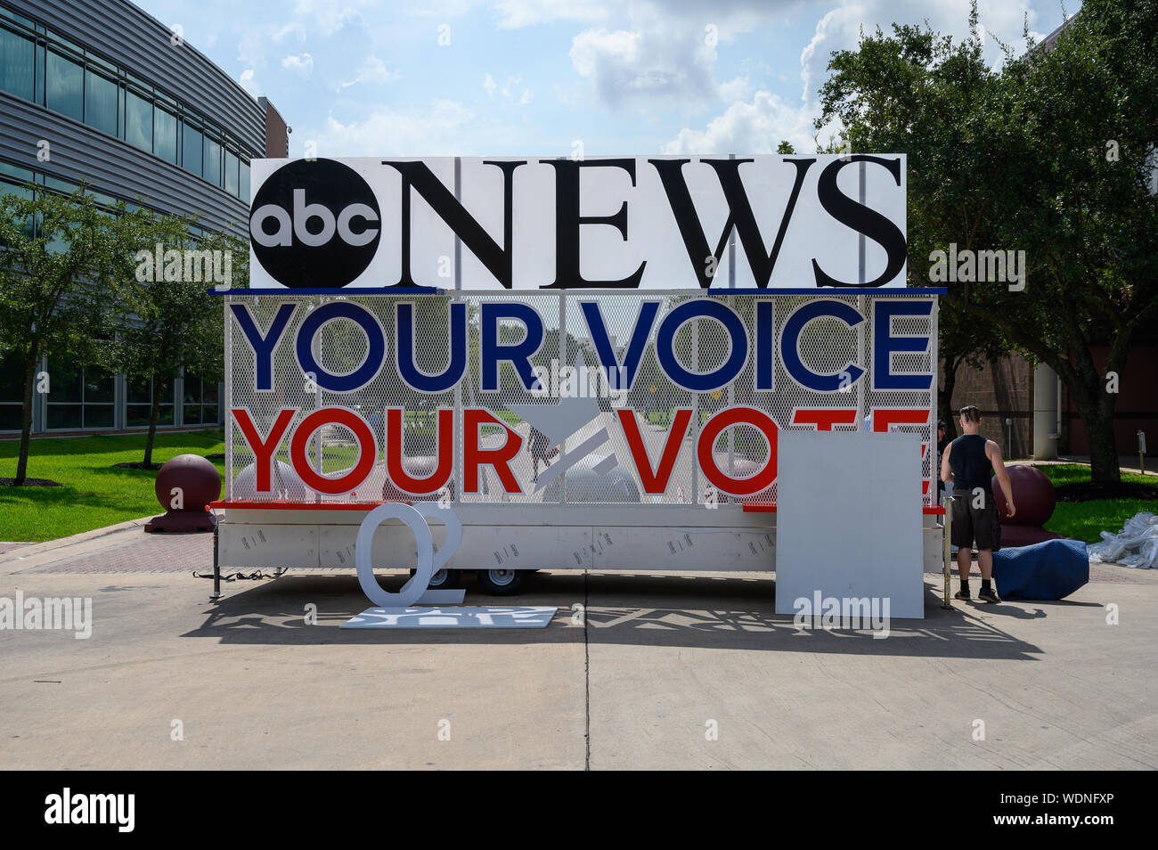 Houston, Texas - Agosto 29, 2019: fervono i preparativi per la ABC News democratico dibattito primario al Texas Southern University di Houston. TSU a Foto Stock