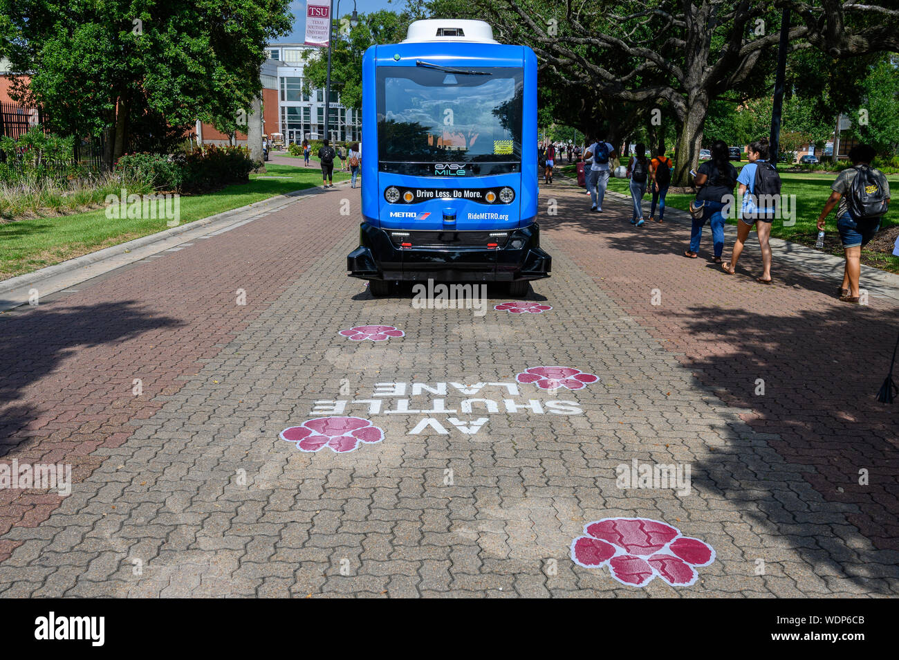 Un autonomo inversore elettrico opera sulla base di un 1-mile a loop chiuso percorso presso la Texas Southern University (TSU) a Houston, Texas Foto Stock