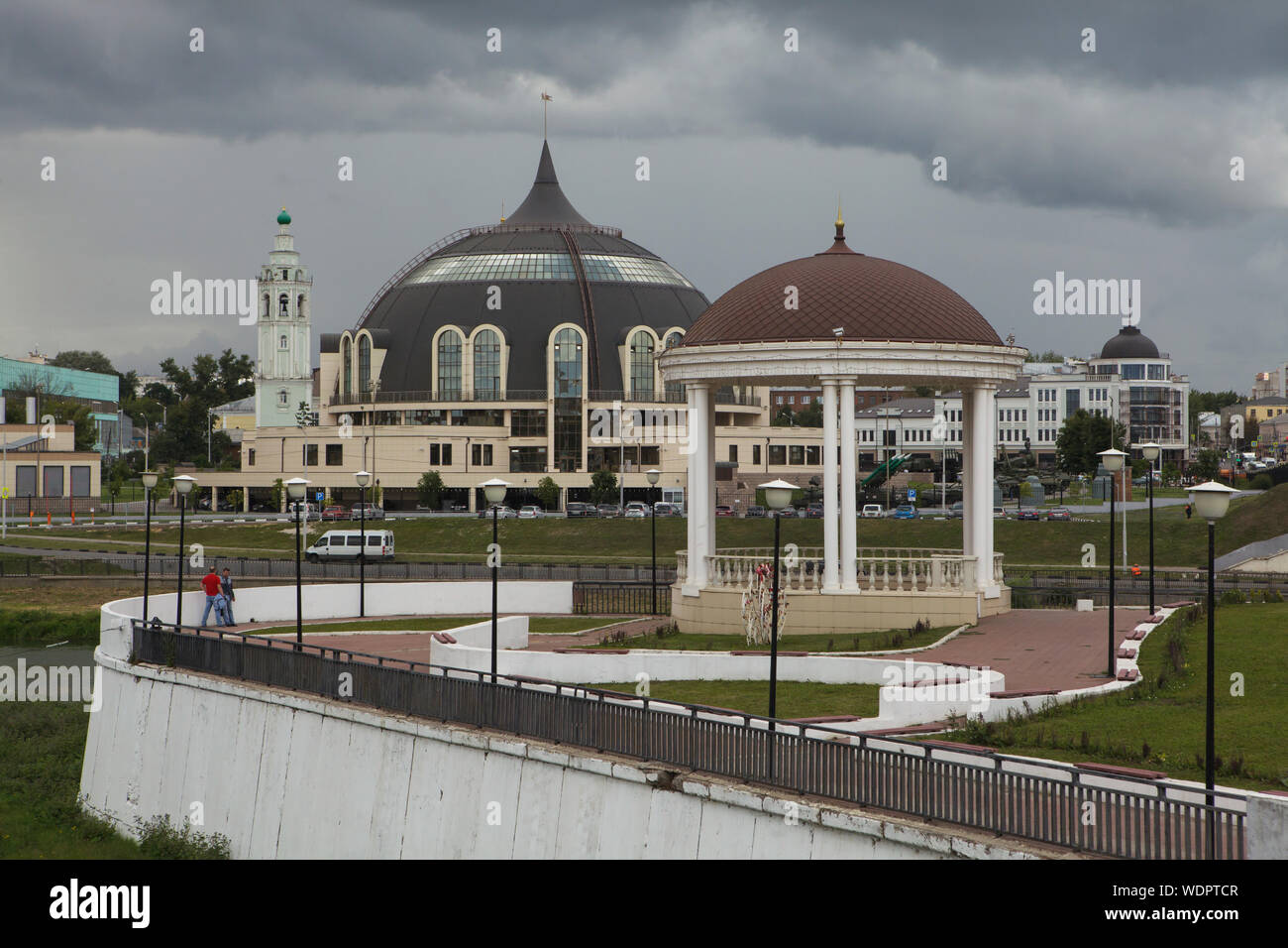 Nuovo edificio di Tula il Museo di Stato delle armi note come il casco a Tula, in Russia. Foto Stock