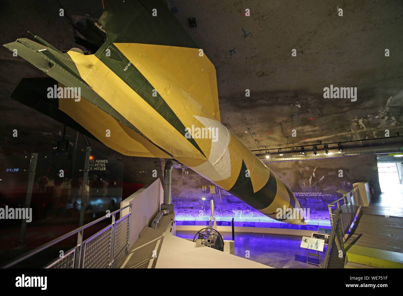 Francia, Pas de Calais, Helfaut, la cupola di Helfaut Wizernes o Dome di Helfaut, bunker della Seconda Guerra Mondiale costruito dalla Germania nazista tra il 1943 e il 1944 per servire come un trampolino di lancio per V2 di razzi di targeting Inghilterra, oggi centro della storia e della memoria Foto Stock