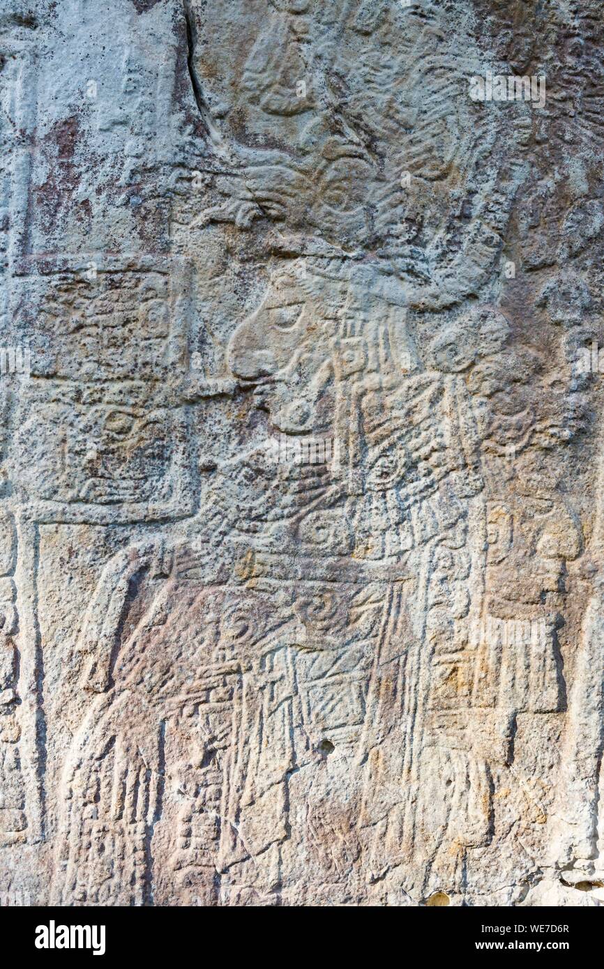Messico, Chiapas, Yaxchilan, Maya sito archeologico, stele scolpite e Foto Stock