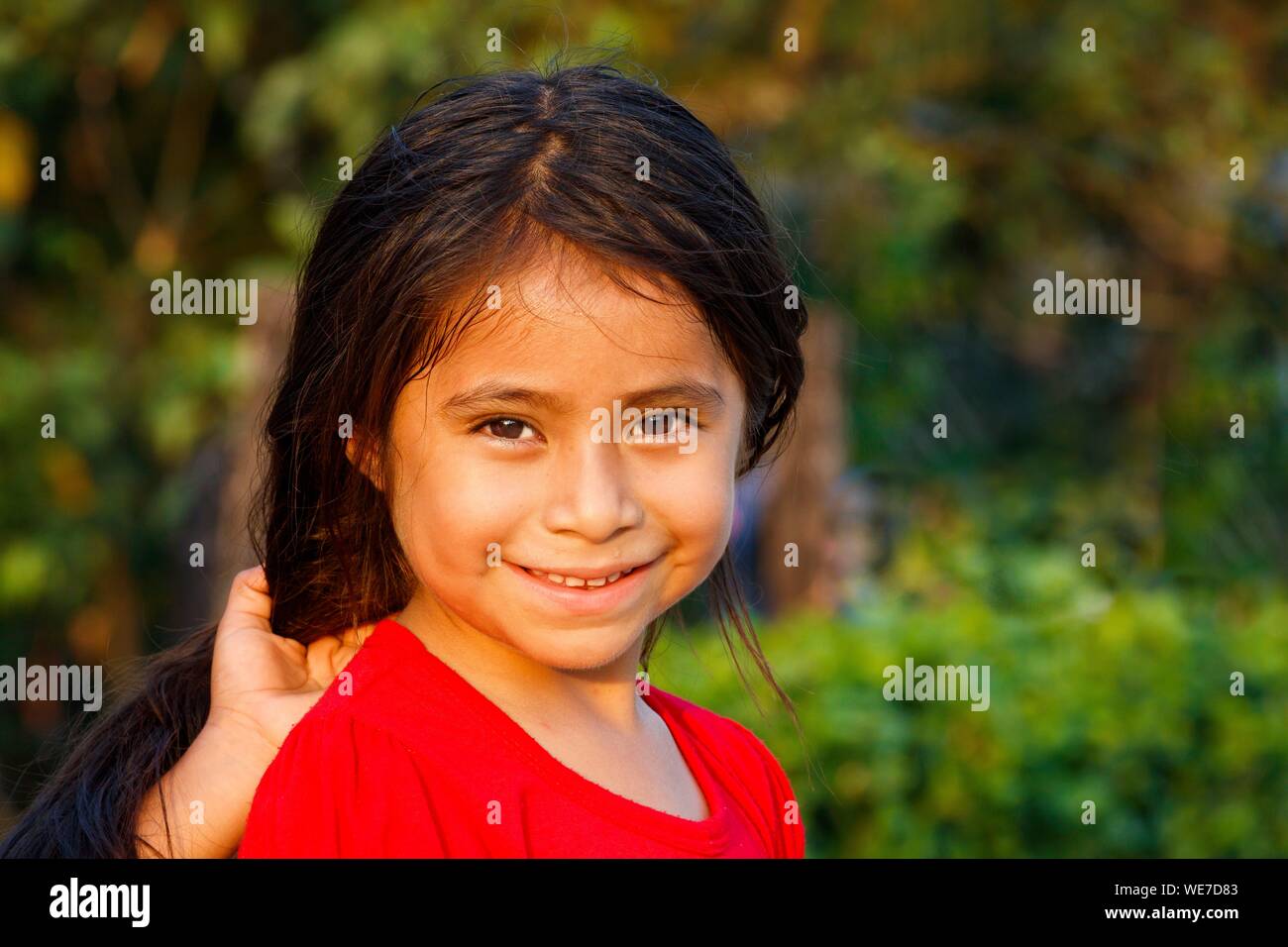 Messico, Chiapas, Las Nubes, una bambina ritratto Foto Stock