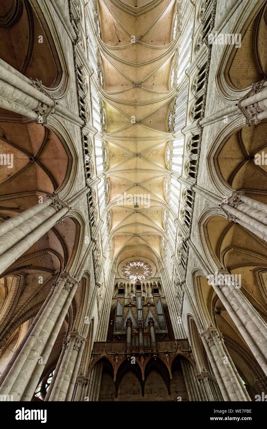 Francia, Somme, Amiens, la cattedrale di Notre Dame, gioiello dell'arte gotica, classificato come patrimonio mondiale dall' UNESCO Foto Stock