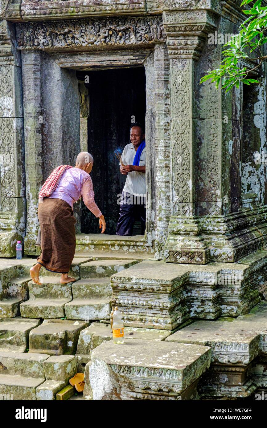 Cambogia, Preah Vihear provincia, Preah Vihear Tempio, sulla lista del patrimonio mondiale dell'UNESCO, datata 9 a 11 secolo, khmer pellegrini Foto Stock