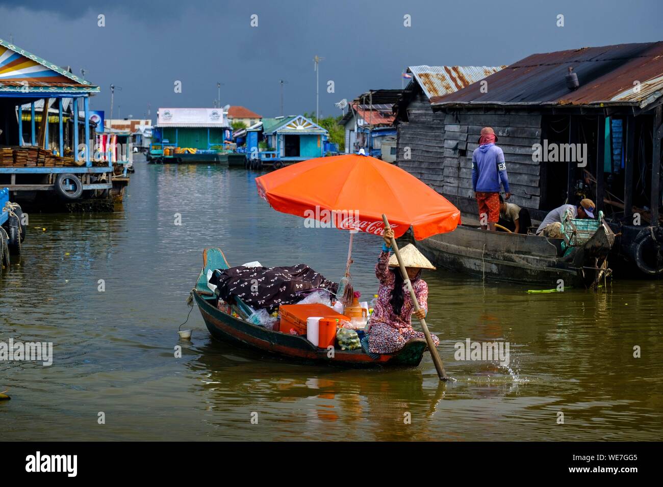 Cambogia, Kampong Cham provincia, Kampong Cham o Kompong Cham, villaggio galleggiante con un khmer e comunità vieynamese Foto Stock