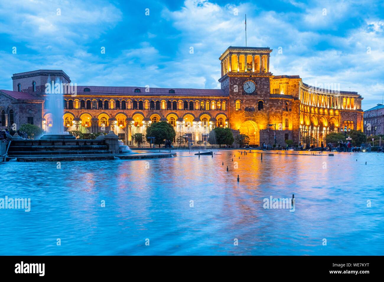 Armenia, Yerevan, Piazza della Repubblica, la sede del governo Foto Stock