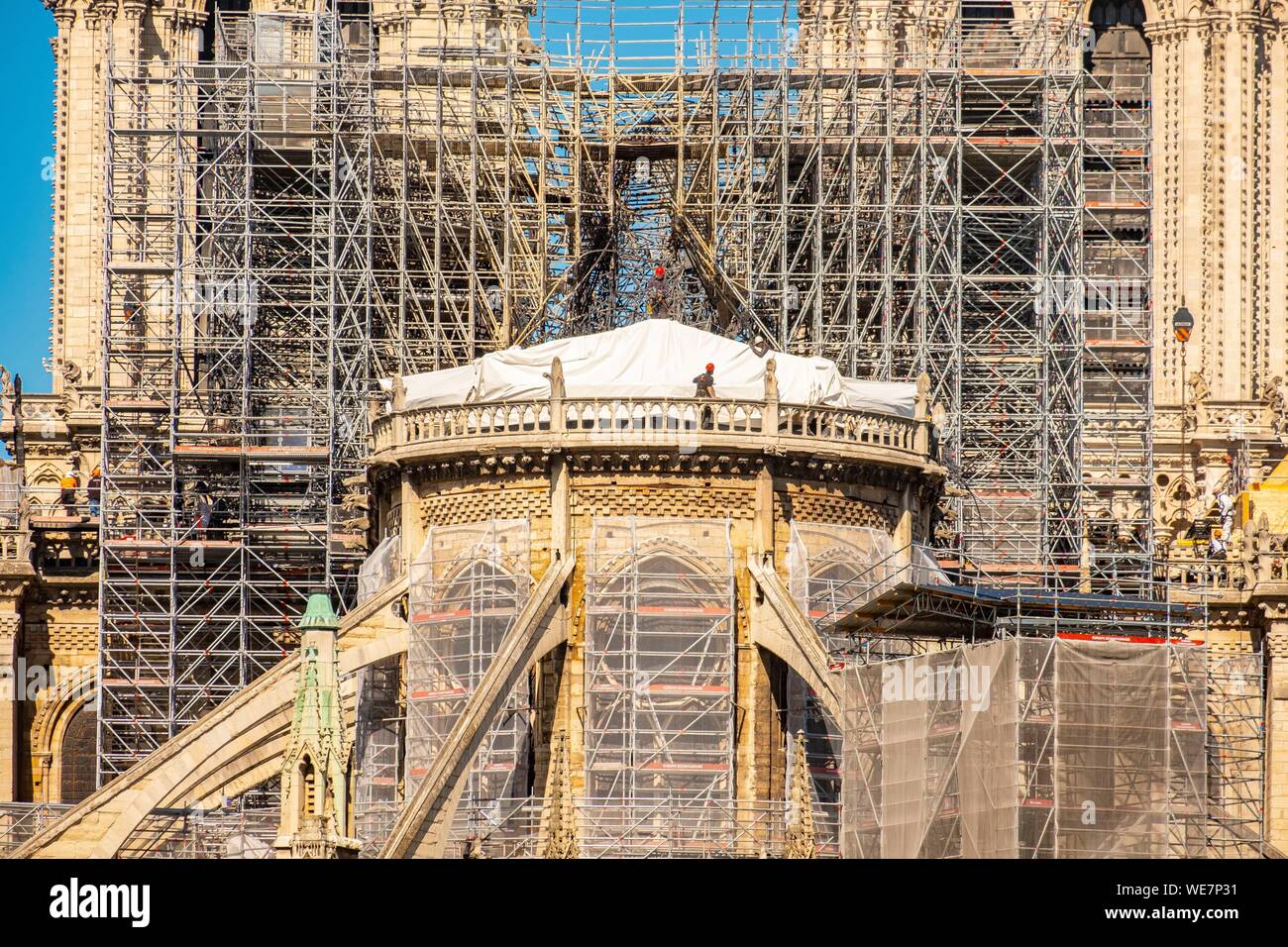 Francia, Parigi, zona elencata come patrimonio mondiale dall' UNESCO, Ile de la Cite, la cattedrale di Notre Dame de Paris, lavori di consolidamento dopo l'incendio del tetto Foto Stock