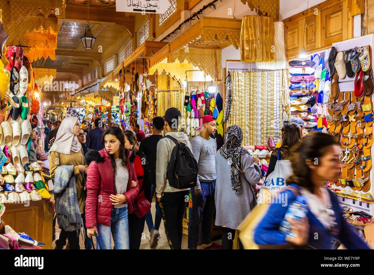 Il Marocco, Rabat, elencato come patrimonio mondiale dall' UNESCO, Medina, la città vecchia, il souk coperto, Foto Stock