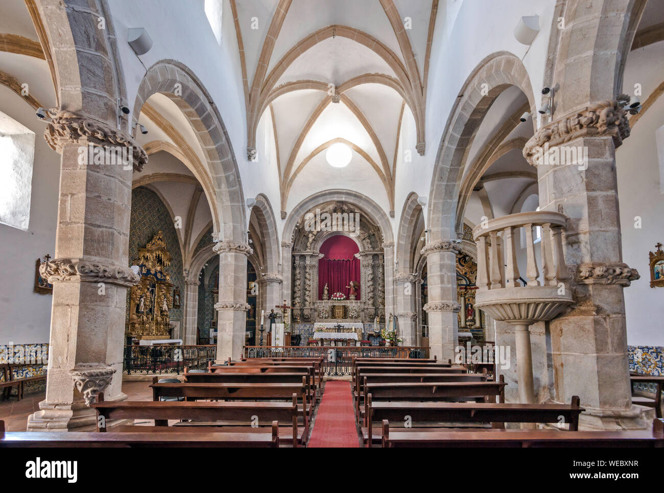 Interno della chiesa dell'Annunciazione a castello a Viana do Alentejo, Evora distretto, Alentejo Central, Portogallo Foto Stock
