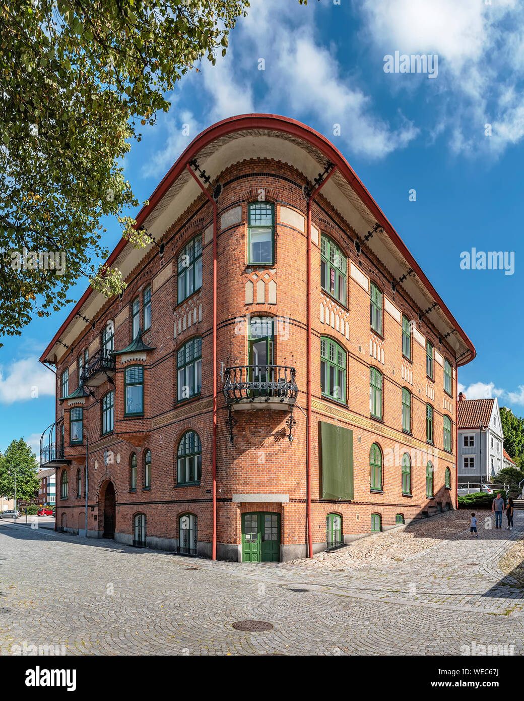 L'angolo facciata di un vecchio edificio nella città svedese di Karlshamn. Foto Stock