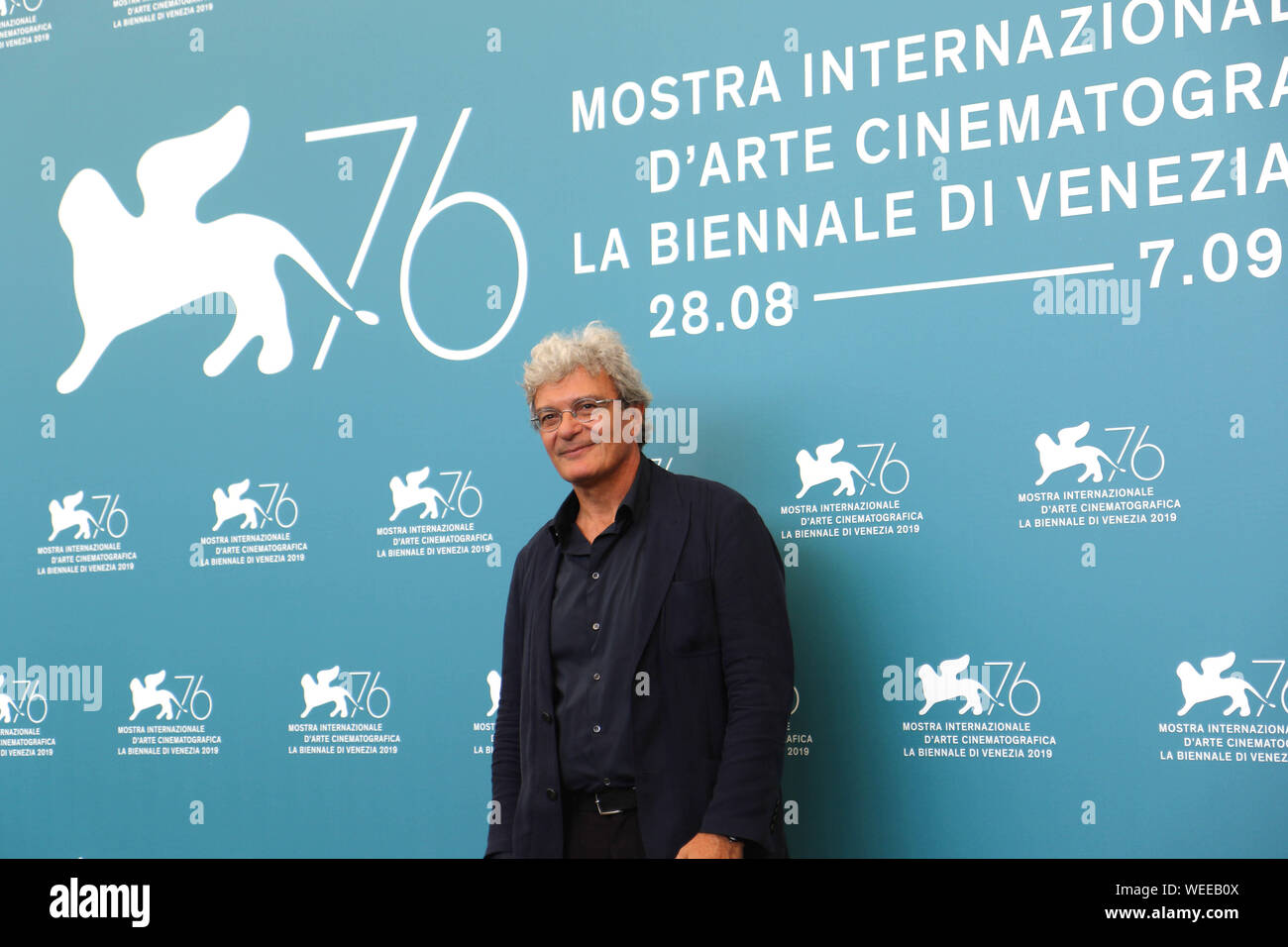 L'Italia, Lido di Venezia, 30 agosto 2019 : photocall del film italiano Il dato ISTAT del Rione Sanita', nella foto il direttore Mario Martone. 76Th Ven Foto Stock