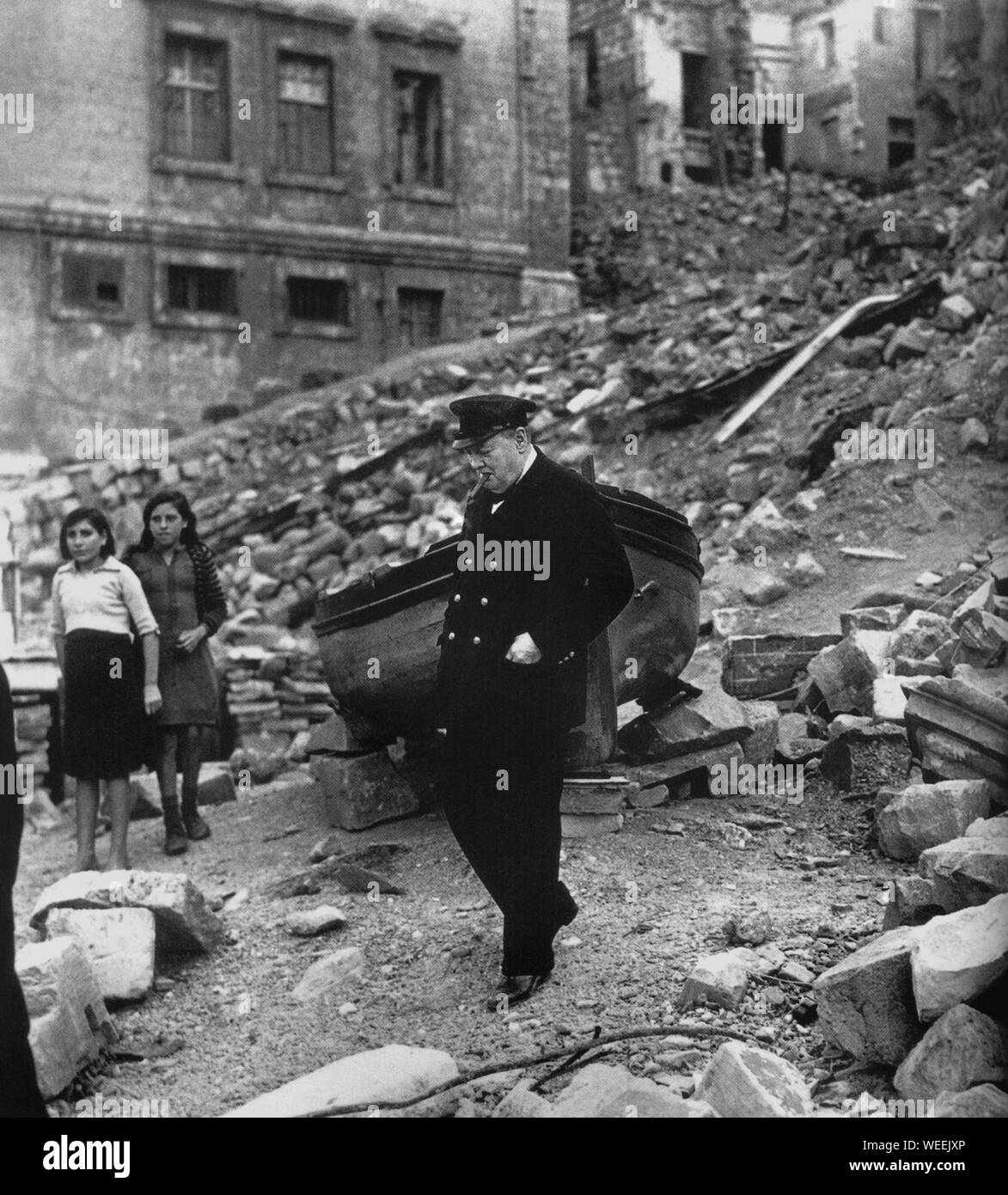 Winston Churchill visita Malta durante il viaggio per la conferenza a Teheran con Roosevelt e Stalin. Novembre 1943 Foto Stock