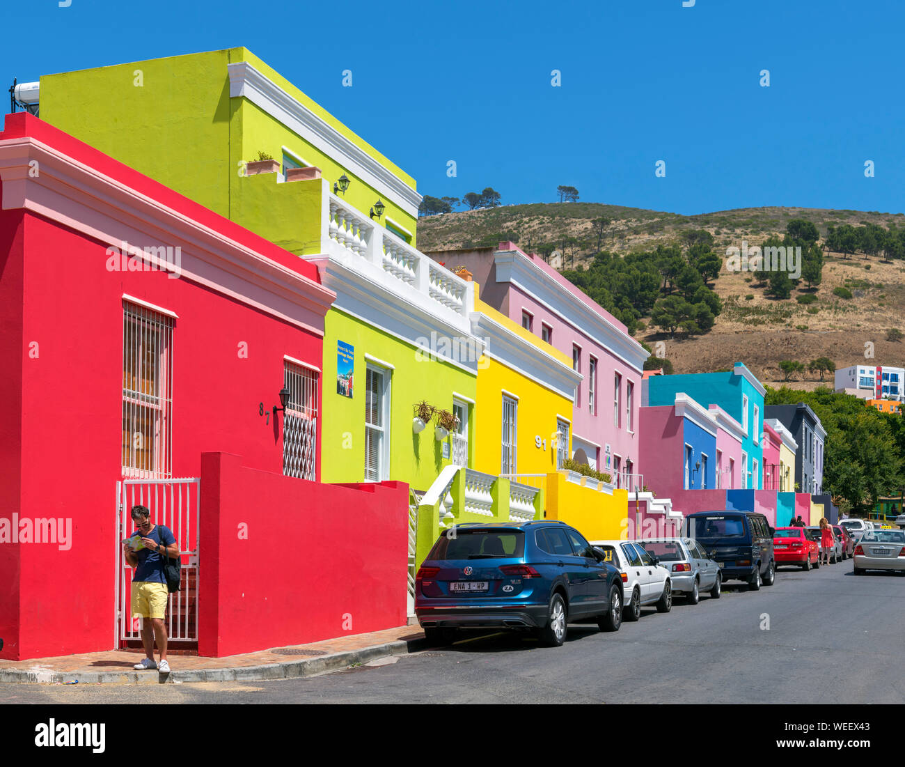 Eredità di colorate case su Wale Street nel quartiere Bo-Kaap di Cape Town, Western Cape, Sud Africa Foto Stock