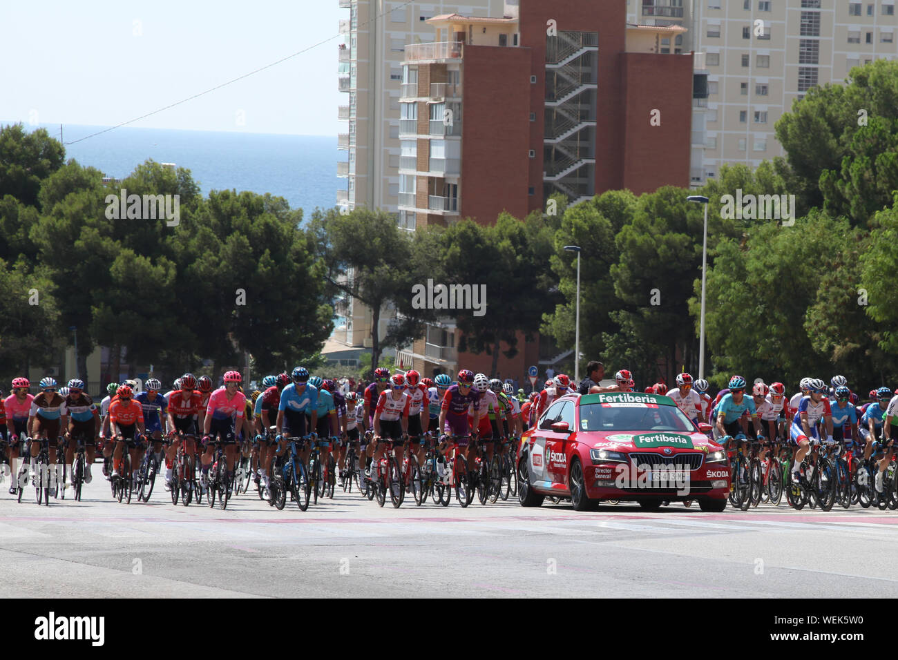 Avenida Murtal, Benidorm, Spagna, Sun 25 Agosto 2019 - Il ciclismo su strada la Vuelta a España, stadio 2 Benidorm a Calpe Foto Stock