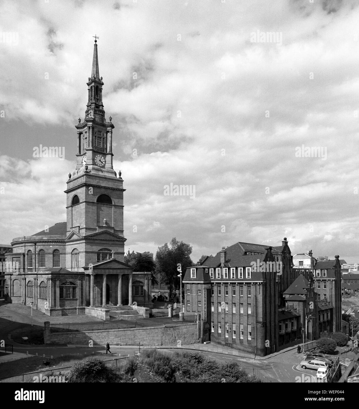 La chiesa e gli uomini del palazzo, Esercito della Salvezza, Newcastle, c. 1974 Foto Stock