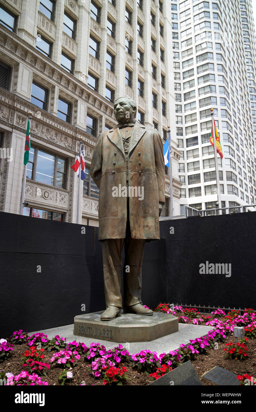 Statua del presidente messicano Benito Juarez in plaza delle Americhe di chicago, illinois, Stati Uniti d'America Foto Stock