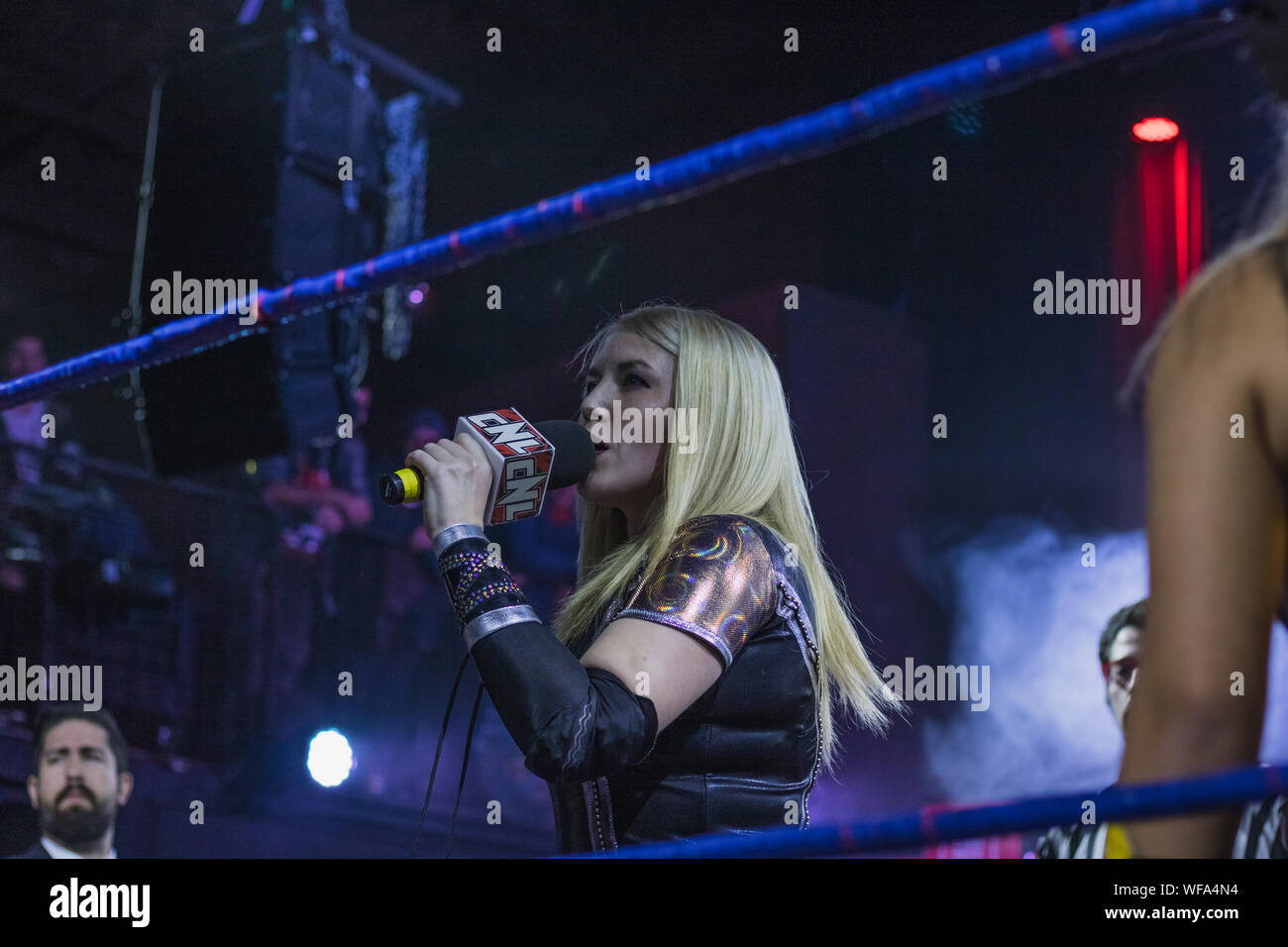 Il Cile wrestling CNL. Roma Luchadora Profesional. La Figura Pública de la Televisión Chilena. Campeona Nacional en Equipos de CNL. 'La Reina del Robo' Foto Stock