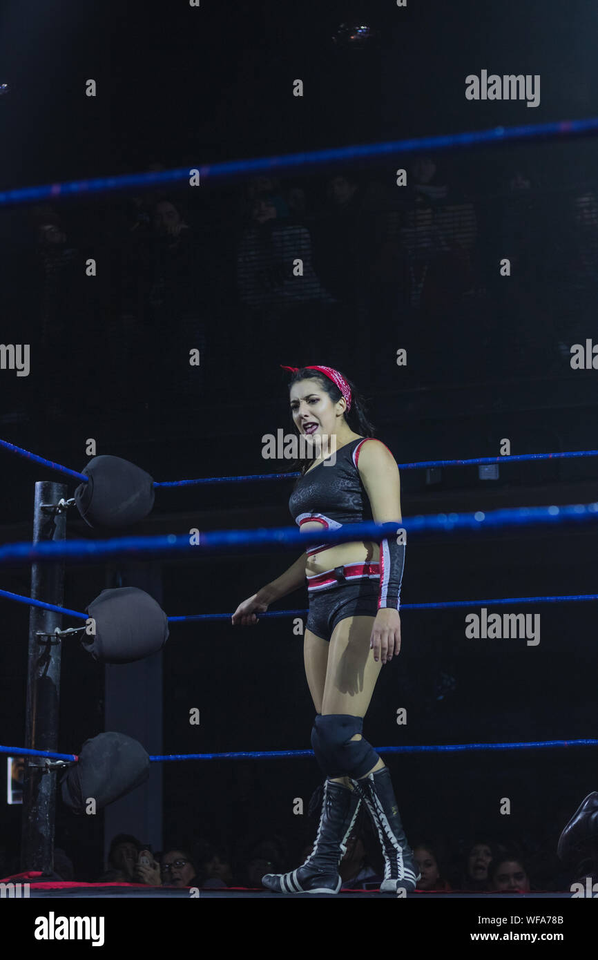 Il Cile wrestling CNL Alexandra Luchadora Chilena. Primera Campeona Nacional de CNL. Campeona en Parejas LWA. Campeona en Pareja FNX. Campeona en Parejas CLL. Foto Stock