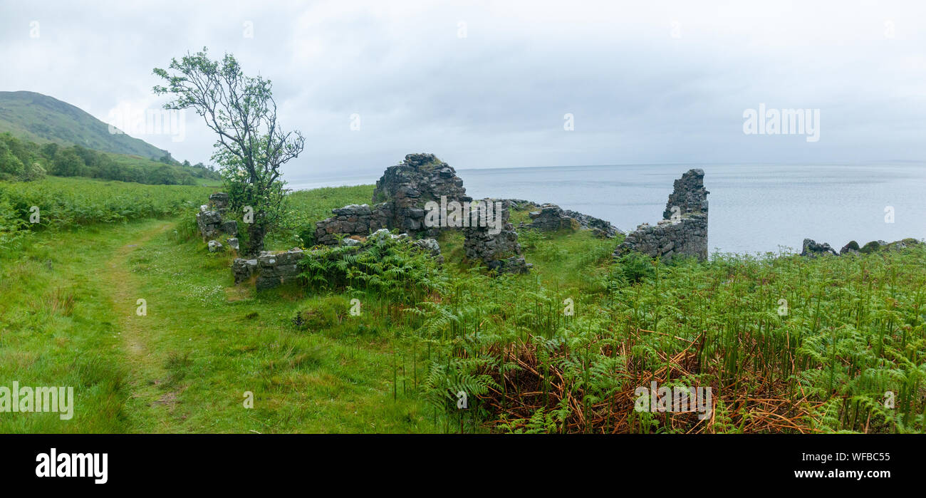 Abbandonato casa di pietra, Isle of Arran, Scotland, Regno Unito Foto Stock