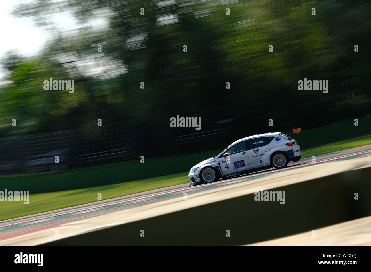 SALVATORE TAVANO (SCUDERA DEL GIRASOLE CUPRA TCR SEQ n. 4) durante il TCR Italia Touring Car Championship (gara 2), Imola, Italia, 01 Sep 2019, motori Grand T Foto Stock