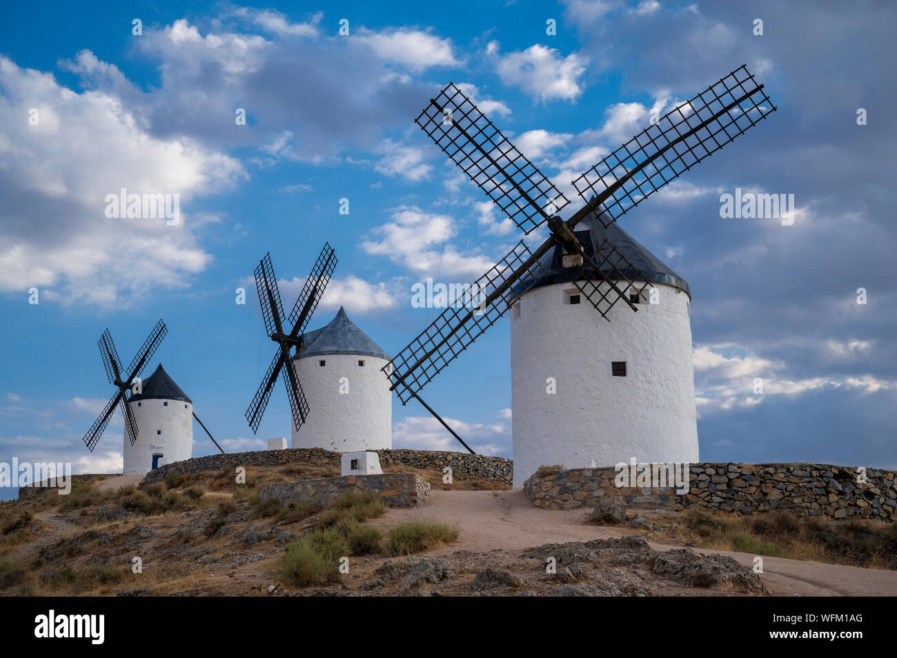 Mulini a vento di Don Chisciotte della Mancia Consuegra Spagna i mulini di Consuegra sono una serie di mulini situato nel cosiddetto 'Calderico hill' Foto Stock