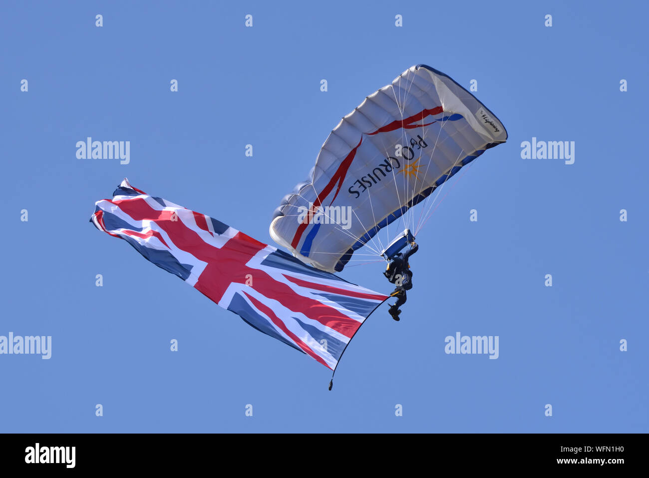 Esercito britannico Tigers Freefall Army Parachute Team Display piccolo Airshow Gransden 2019 Foto Stock