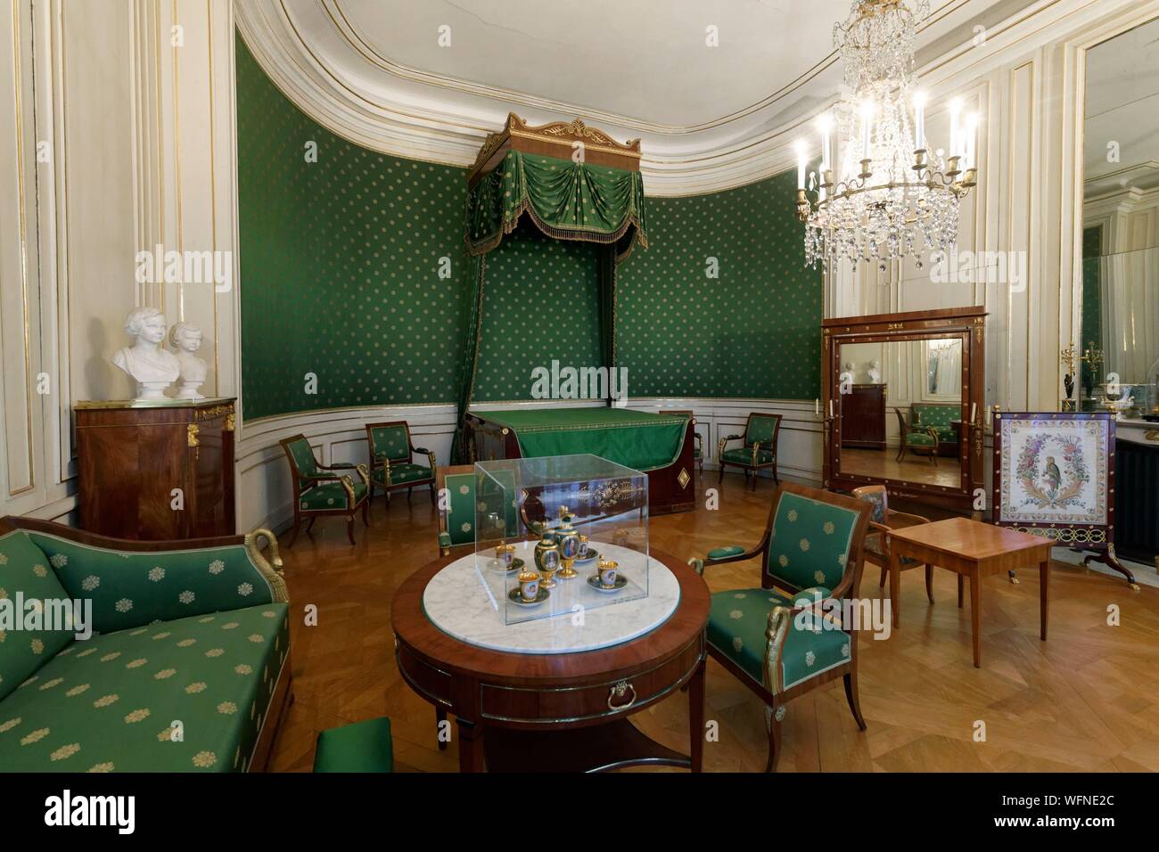In Germania, in Baviera, Monaco di Baviera, il castello di Nymphenburg di stile barocco, l'ex residenza dei principi-elettori e re di Baviera, la camera da letto della Regina, luogo di nascita di Re Ludwig II Foto Stock