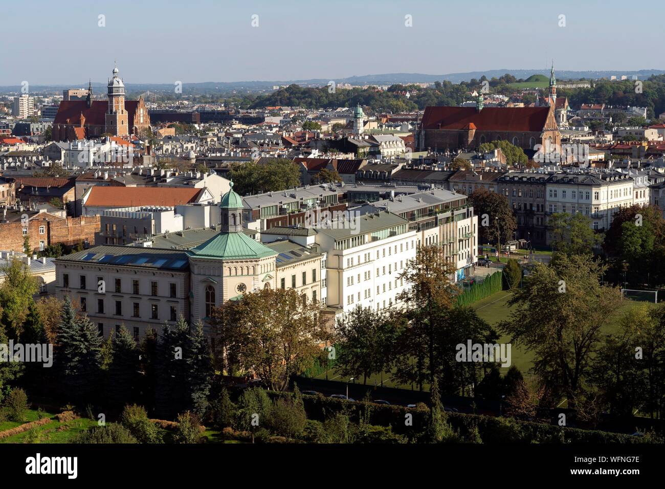 Polonia, Voïvodie Piccola Polonia, Cracovia, Stare Miasto distretto, Sito del Patrimonio Mondiale, Old Town, Vista dalla collina di Wawel Foto Stock