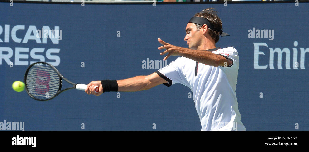 New York Flushing Meadows US Open 2019 30/08/19 Il giorno 5 Roger Federer (SUI) nel terzo round match fotografico Anne Parker International Sports Fotos Ltd/Alamy Live News Foto Stock