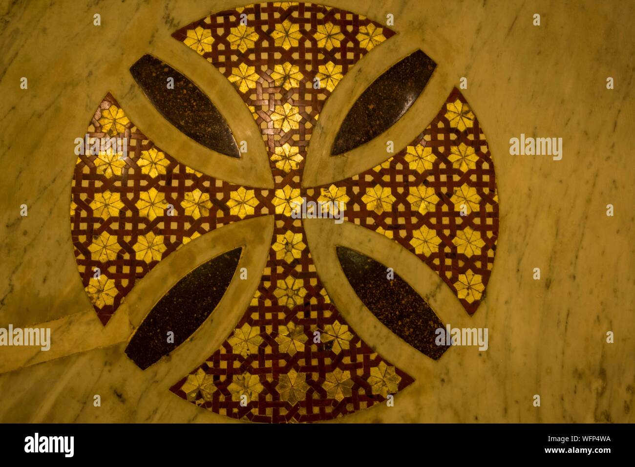 L'Italia, in Sicilia, a Palermo, il palazzo dei re normanni, dal XII secolo e la prima fortezza punica, Roman Fort, castello di arabo emiri, e infine la sede della direzione regionale siciliana di assemblaggio, cappella palatina, antica mosaïcs e scene bizantina Foto Stock