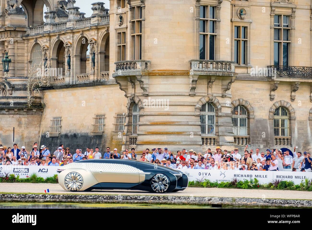 Francia, Oise, Chantilly, Chateau de Chantilly, quinta edizione di Chantilly Arts & eleganza Richard Mille e una giornata dedicata al vintage e collezioni di vetture, Renault EZ-Ultimo, concept car Foto Stock