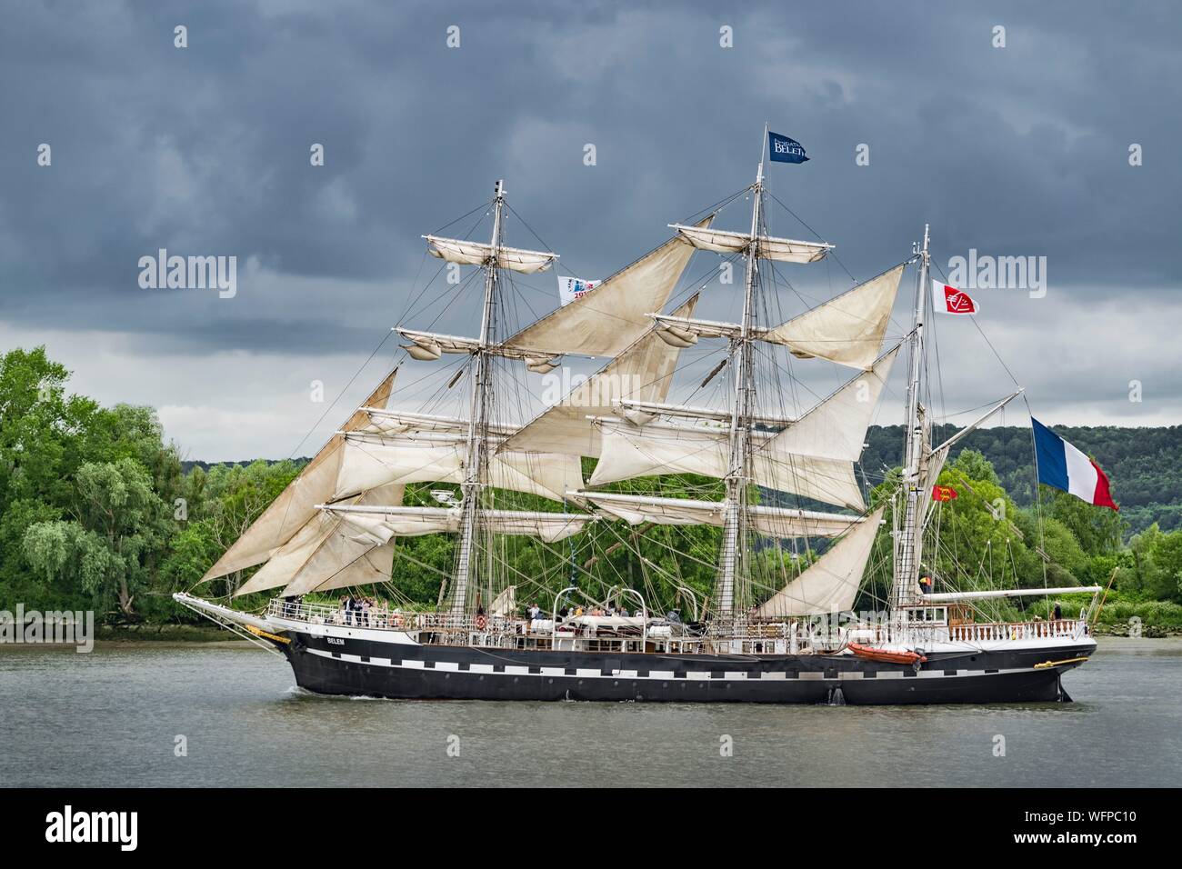 Francia, Seine Maritime, Rouen Armada, l'Armada di Rouen 2019 sulla Senna, Belem, tre-masted barque francese, classificate come monumenti storici, nave scuola Foto Stock