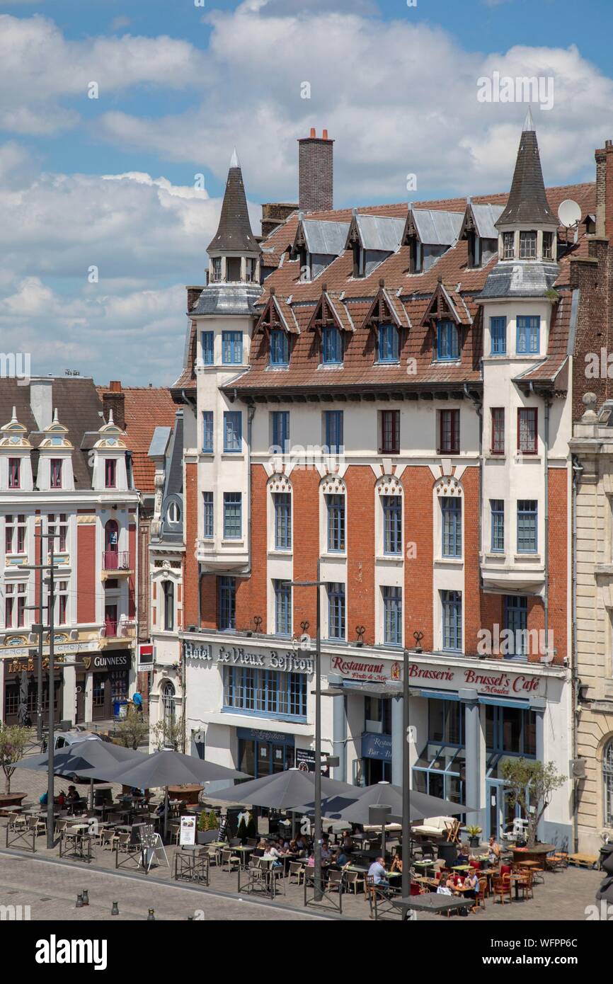 Francia, Pas de Calais, Bethune, Vieux Beffroy hotel, progettato dall'architetto Léon Guthmann (stile anglo-normanna) Foto Stock