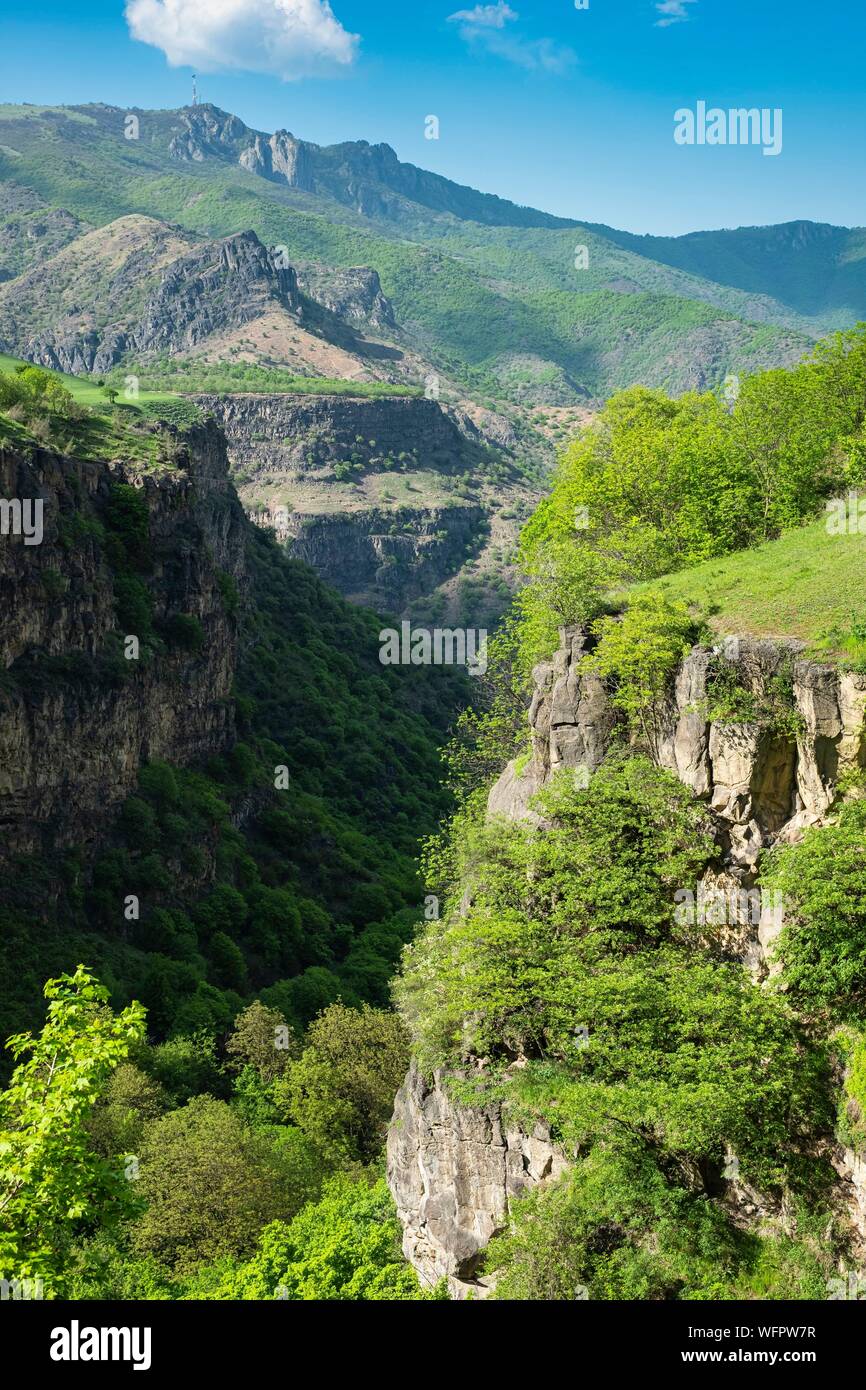 Armenia, regione di Lorri, Debed valley, frazioni di Alaverdi, lungo il sentiero escursionistico tra Sanahin e Haghpat Foto Stock