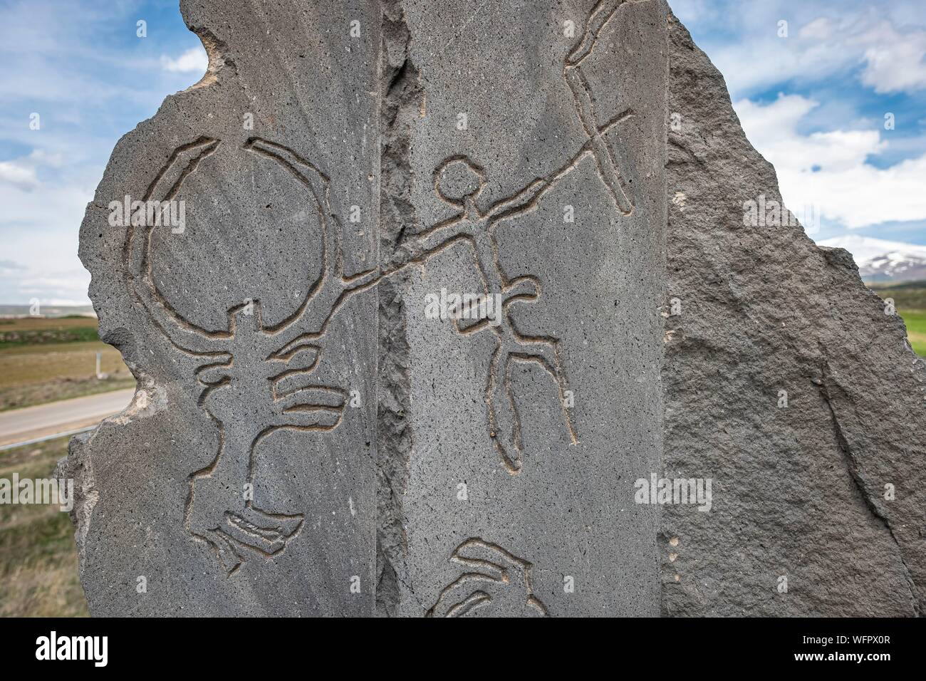 Armenia, regione di Syunik, Sisian preistorico sito archeologico di Zorats Karer (o Karahunj), il centro è un instatllation dall'artista armeno Ashot Avagyan Foto Stock