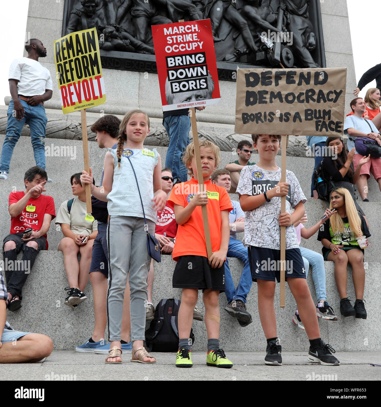 Londra, Regno Unito. Il 31 agosto 2019. I manifestanti bloccano le strade attorno a Trafalgar Square per protestare contro la proposta di sospensione del Parlamento di Boris Johnson Foto Stock