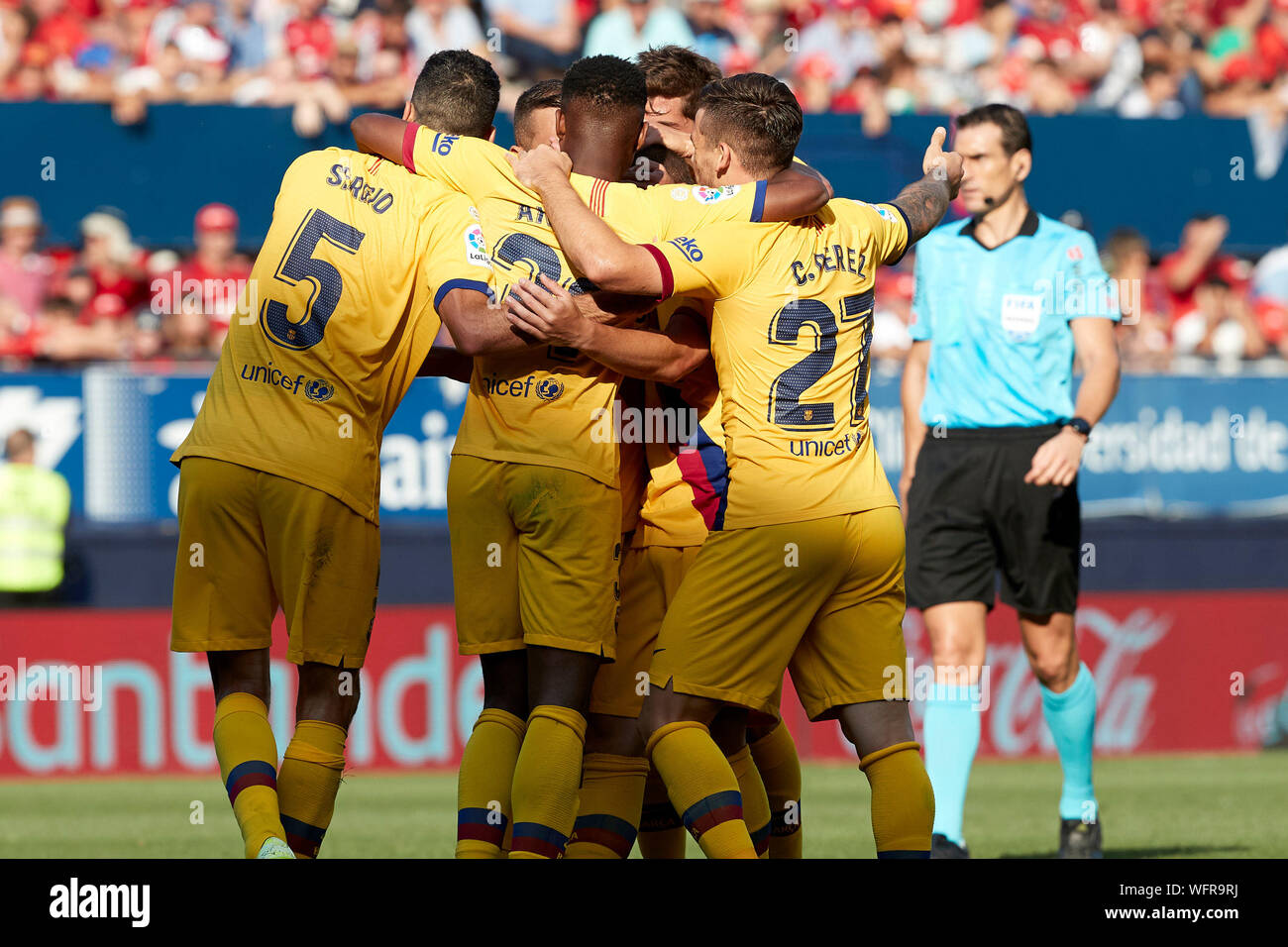 FC Barcelona celebra un obiettivo durante lo spagnolo La Liga Santander, match tra CA Osasuna e FC Barcellona alla Sadar stadium.(punteggio finale: CA Osasuna 2 - 2 FC Barcelona) Foto Stock