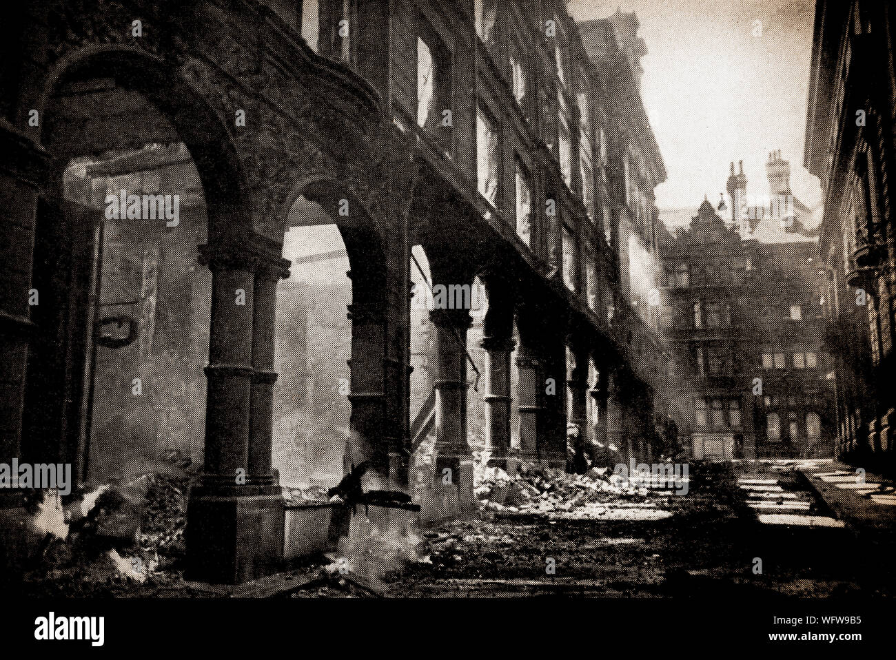 I resti della Cook Street Arcade seguendo un tedesco air raid durante il blitz su Liverpool tra agosto 1940 e gennaio 1942. Foto Stock