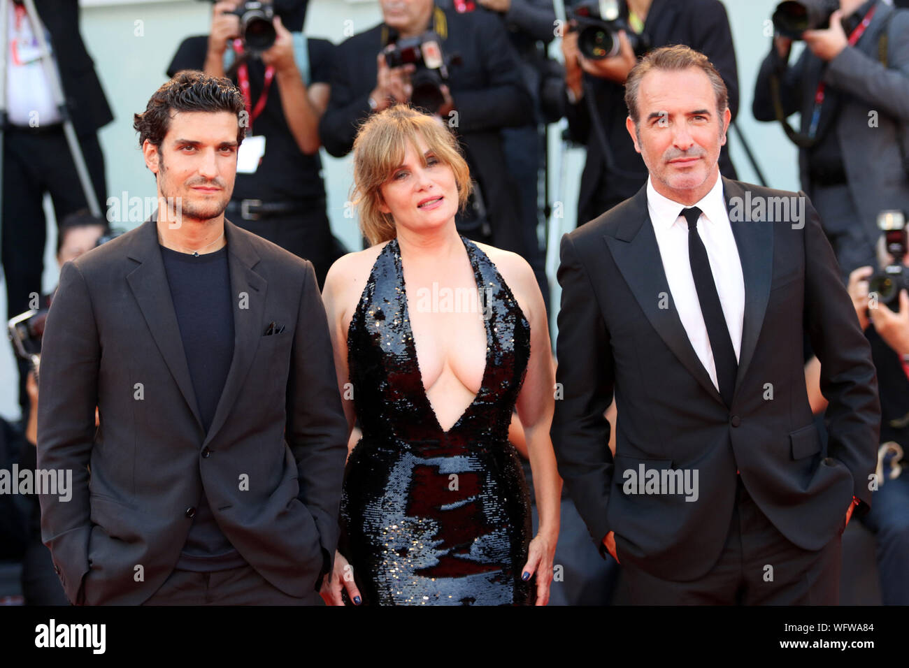 L'Italia, Lido di Venezia, 30 agosto 2019 : Louis Garrel, Emmanuelle Seigner e Jean Dujardin passeggiate il tappeto rosso davanti a "J'accuse' (un ufficiale e Foto Stock