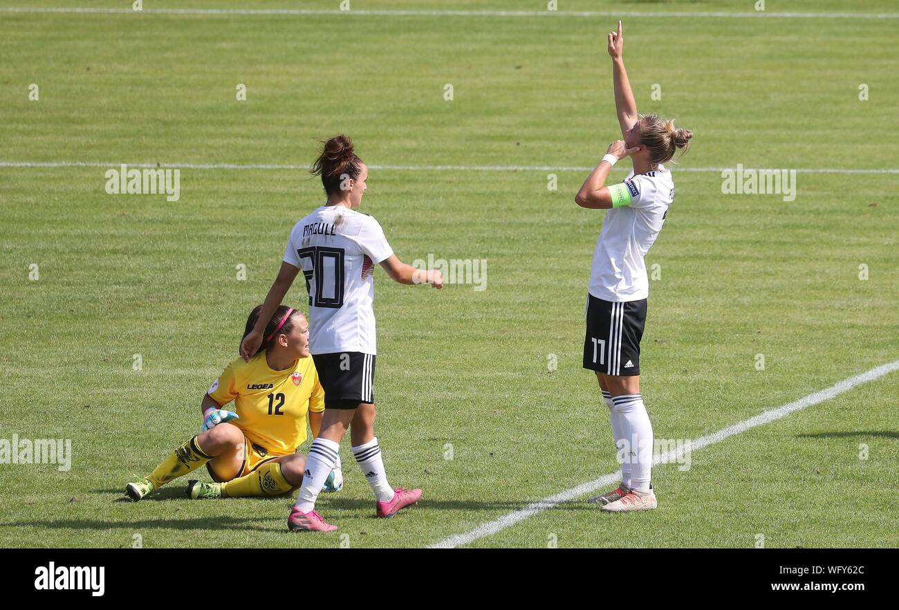 Kassel, Deutschland. 31 Ago, 2019. firo: 31.08.2019 Calcio, 2019/2020 donne, signori. Em - Qualifica, squadra nazionale Germania - Montenegro 10: 0 giubilo, Alexandra Popp | Utilizzo di credito in tutto il mondo: dpa/Alamy Live News Foto Stock