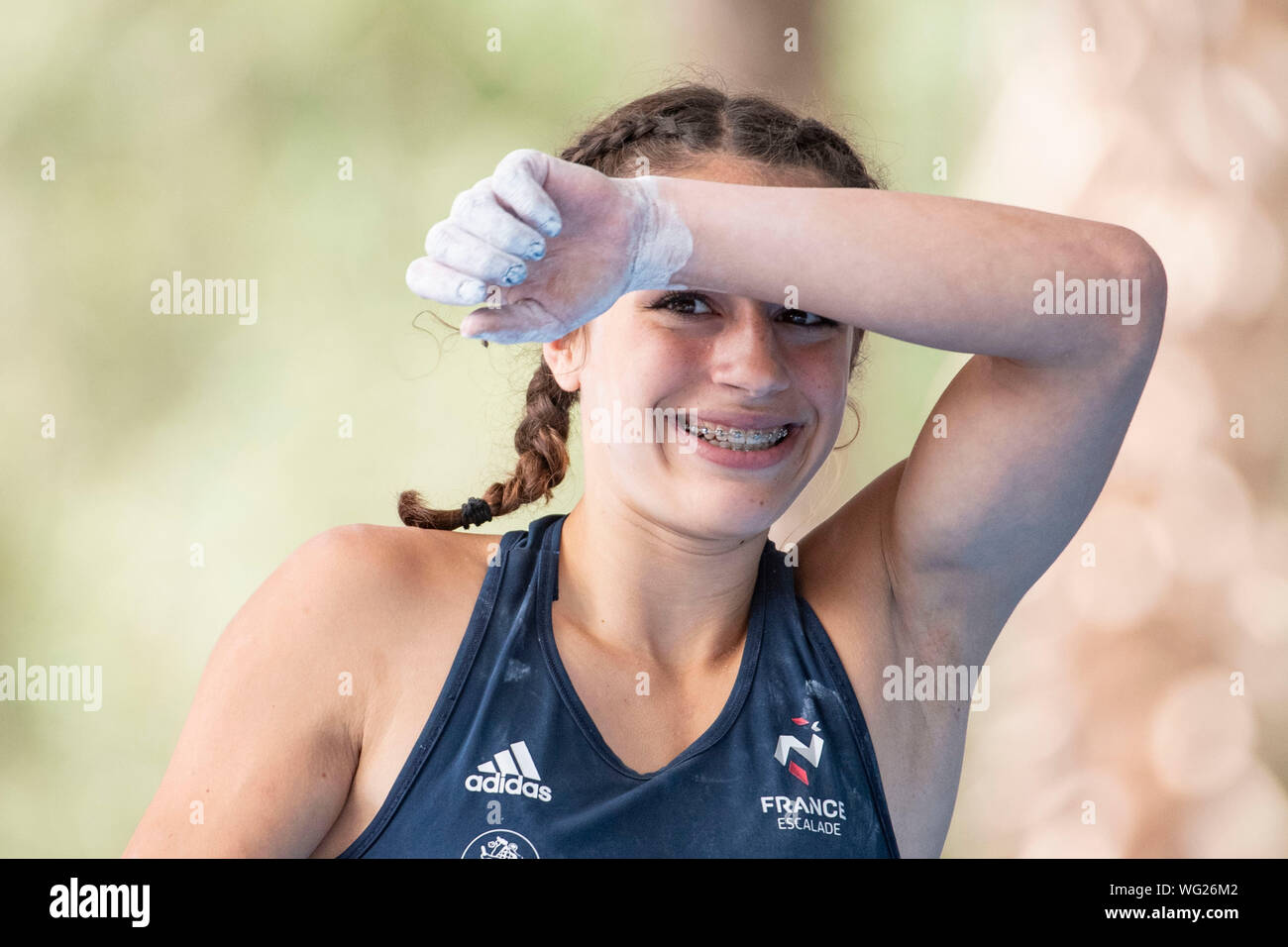 Luce Douady della Francia durante l'IFSC Climbing Gioventù Campionati del Mondo Arco 2019 Boulder finali una gioventù femminile a iconico Rockmaster Climbing Stadium di Arco, Italia, Agosto 31, 2019. Credito: Enrico Calderoni AFLO/sport/Alamy Live News Foto Stock