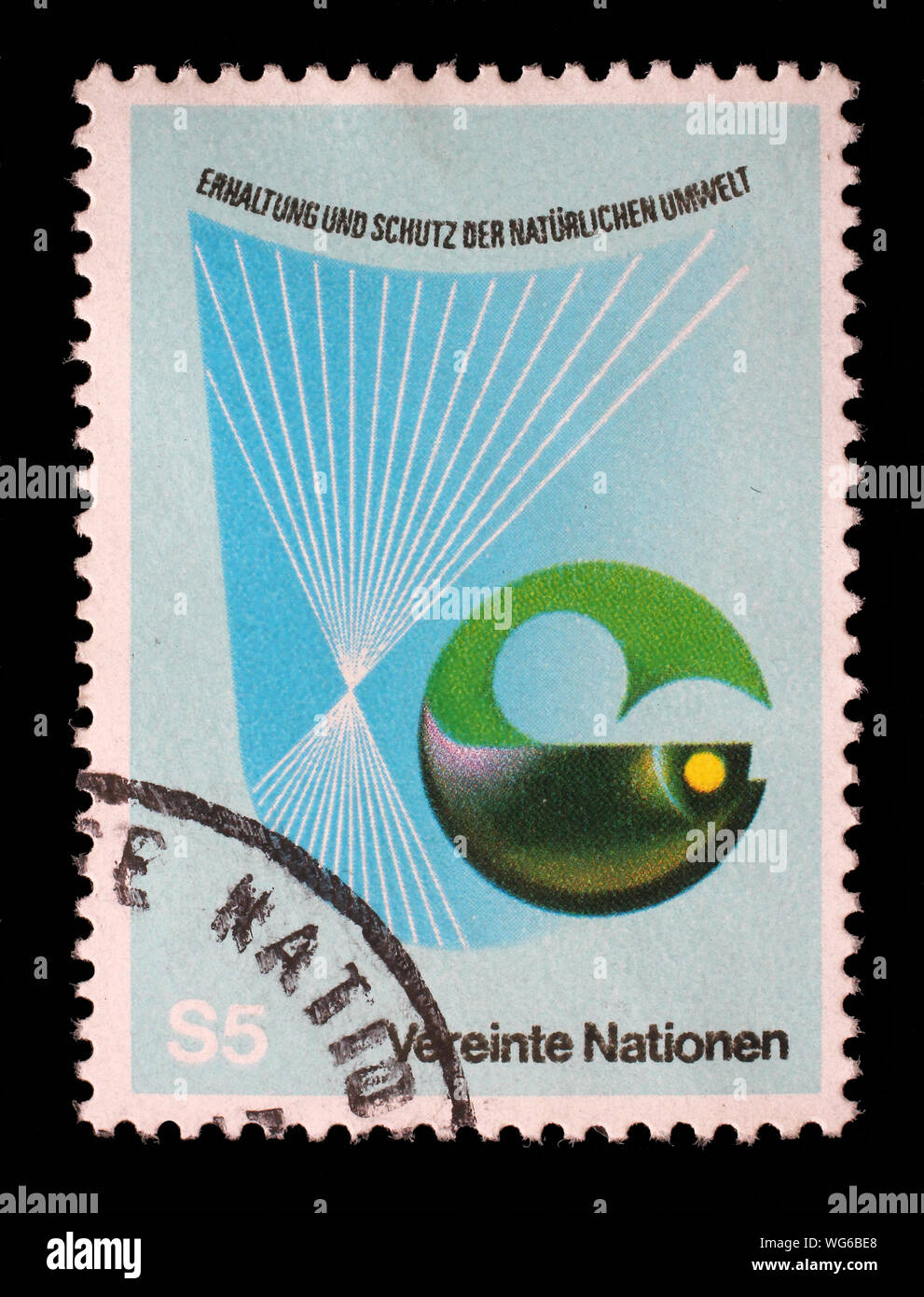 Timbro rilasciato in ONU - Vienna mostra la protezione dell'ambiente, circa 1982. Foto Stock