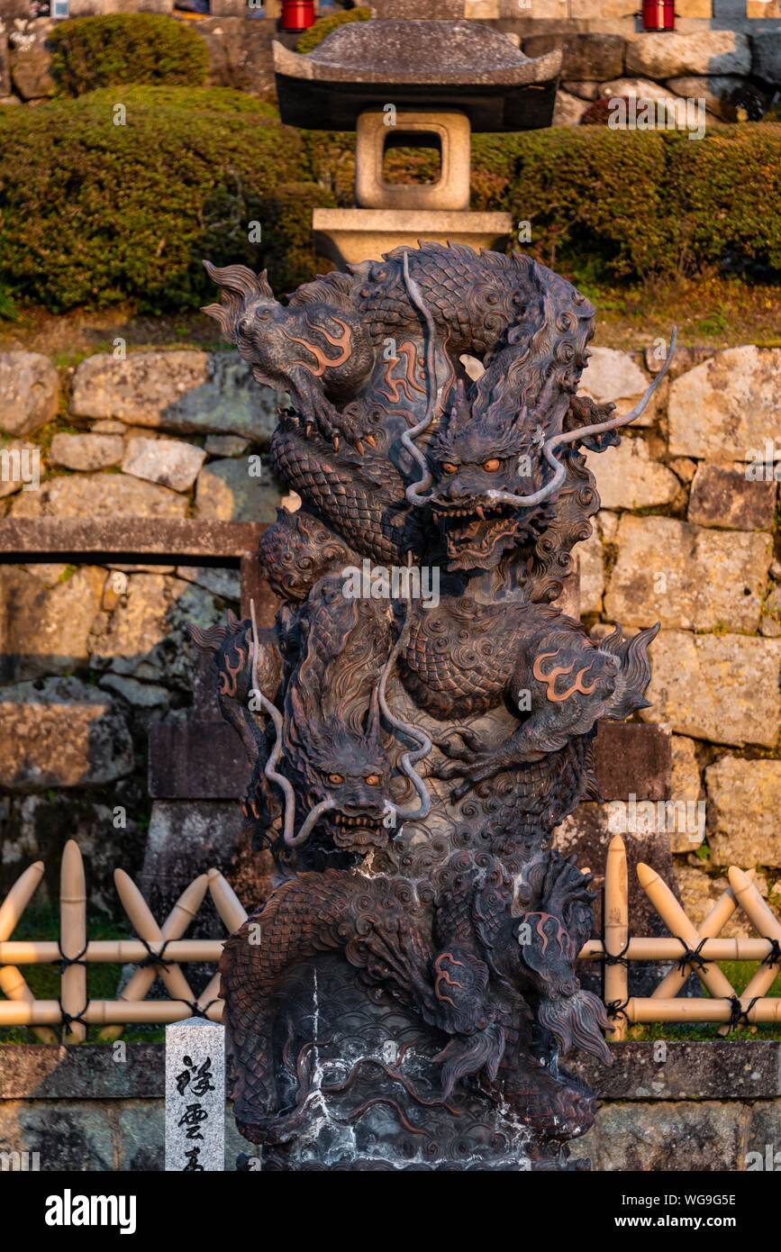 Twin Dragon statua, Kiyomizu-dera tempio, Tempio buddista, Kyoto, Giappone Foto Stock