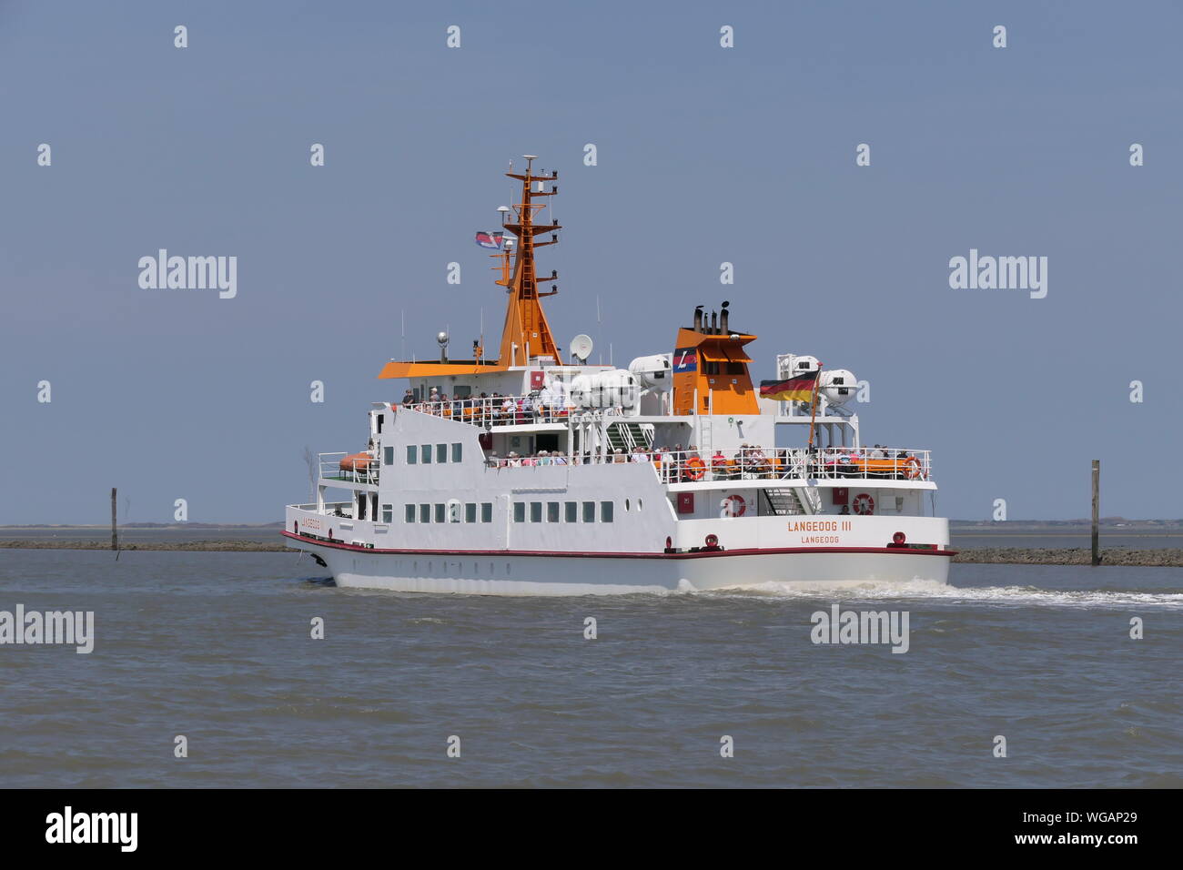 Il traghetto passeggeri Langeoog III il 23 giugno 2019 in modo da Bensersiel all isola di Langeoog. Foto Stock