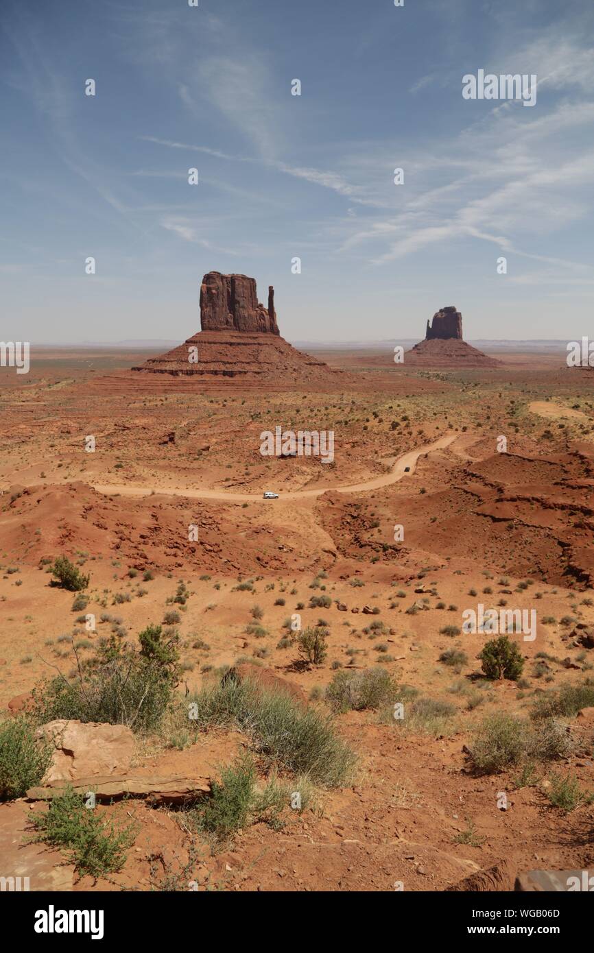 Negli Stati Uniti all'interno della monument valley park la bellezza di natura straordinaria destinazione turistica Foto Stock