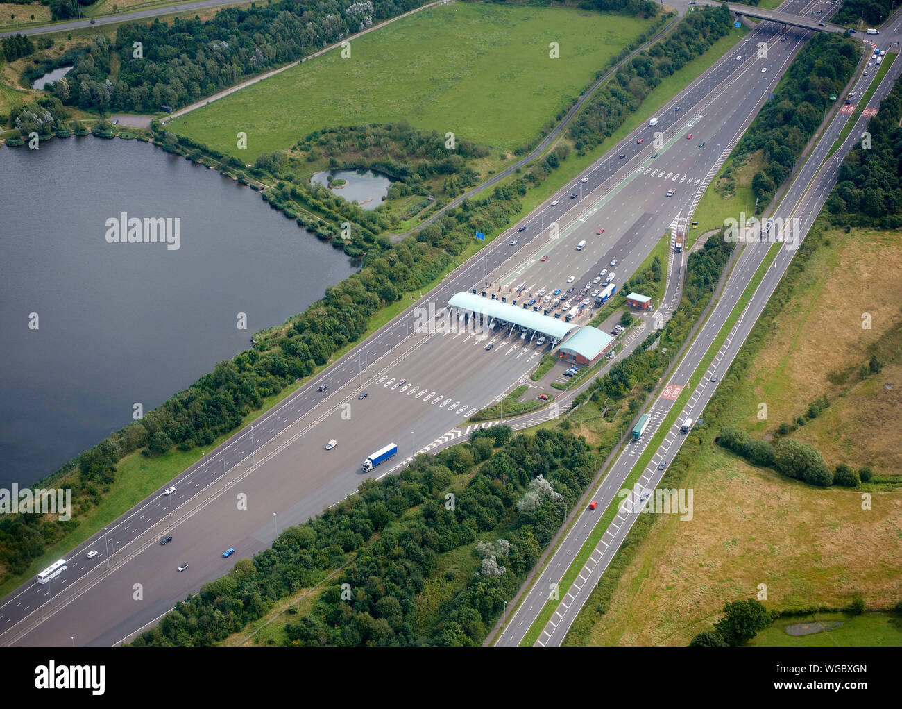 Una veduta aerea di Caselli sulla M6 Toll, West Midlands, Regno Unito Foto Stock